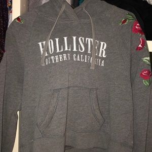 hollister cropped hoodie shirt